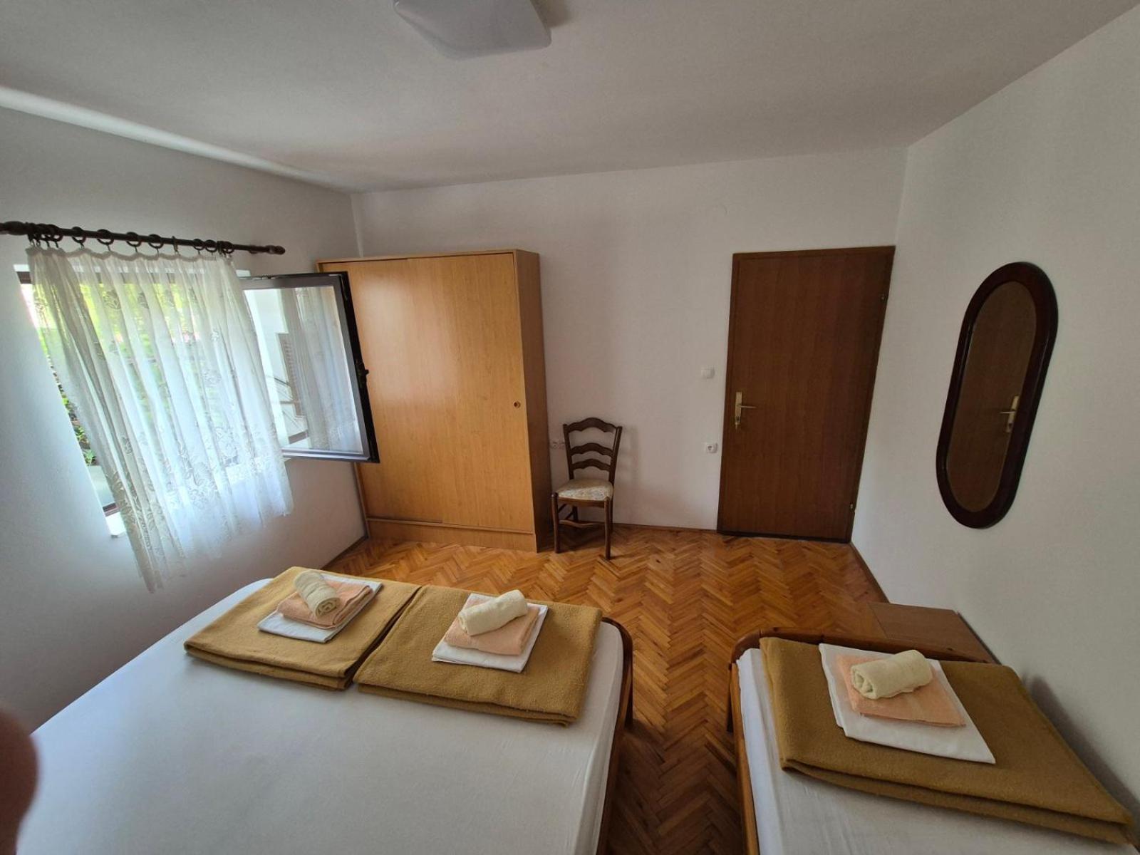 Apartmani Mazzarolli Ядраново Екстериор снимка